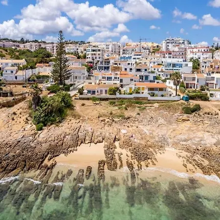 Majestic Oceanfront Retreat - 4 Bedrooms - Fantastic Frontline Location - Direct Access To The Sea And - Da Villa Luz