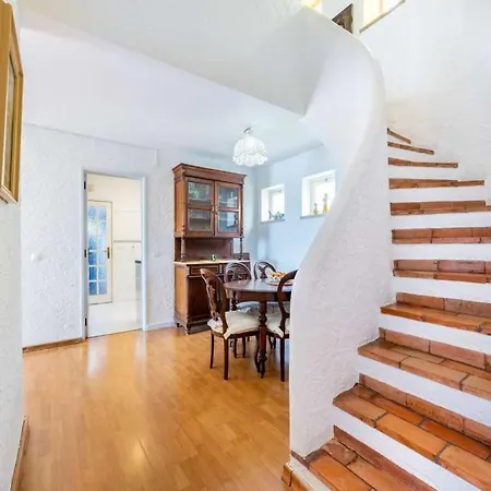 Majestic Oceanfront Retreat - 4 Bedrooms - Fantastic Frontline Location - Direct Access To The Sea And - Da Villa Luz