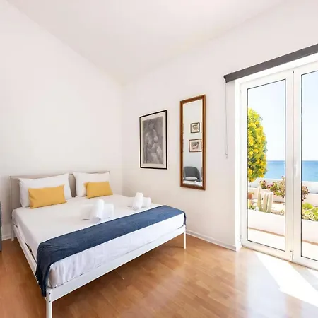 Majestic Oceanfront Retreat 4 Bedrooms Fantastic Frontline Location Direct Access To The Sea And Da Praia Da Luz