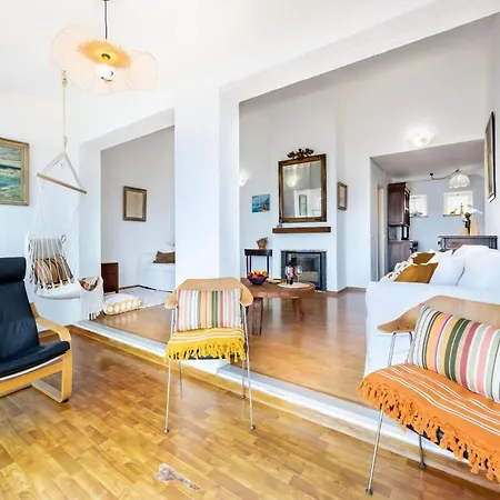 Majestic Oceanfront Retreat 4 Bedrooms Fantastic Frontline Location Direct Access To The Sea And Da Villa Praia Da Luz