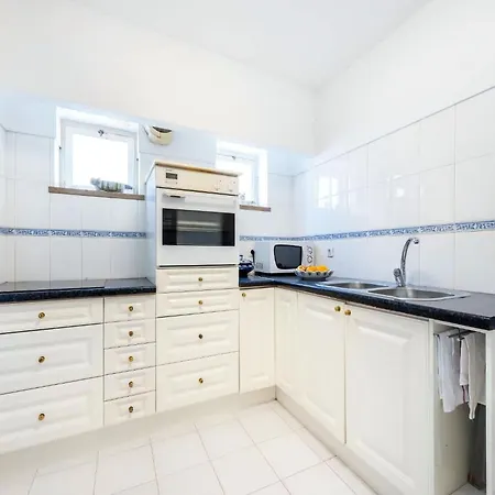 Majestic Oceanfront Retreat 4 Bedrooms Fantastic Frontline Location Direct Access To The Sea And Da Praia Da Luz