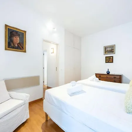 Majestic Oceanfront Retreat 4 Bedrooms Fantastic Frontline Location Direct Access To The Sea And Da Villa Praia Da Luz