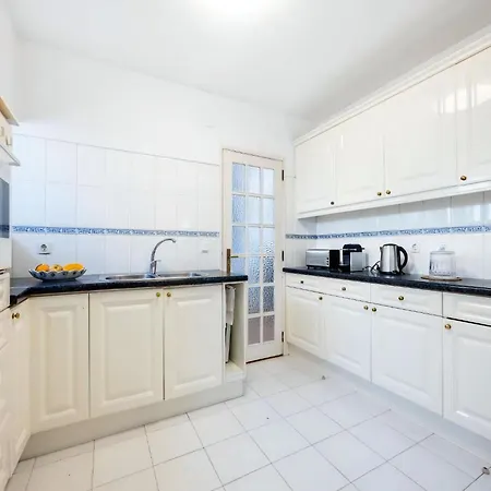 Villa Majestic Oceanfront Retreat 4 Bedrooms Fantastic Frontline Location Direct Access To The Sea And Da *