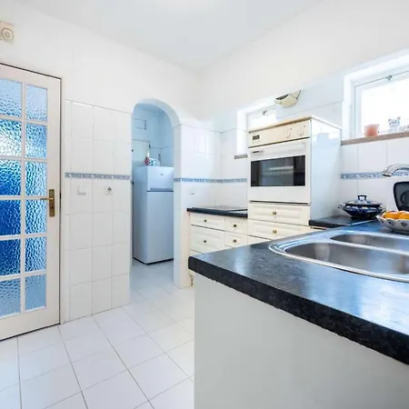 Βίλα Majestic Oceanfront Retreat 4 Bedrooms Fantastic Frontline Location Direct Access To The Sea And Da Luz