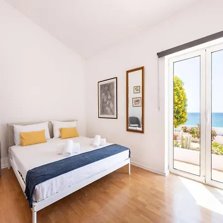 Villa Majestic Oceanfront Retreat 4 Bedrooms Fantastic Frontline Location Direct Access To The Sea And Da Praia Da Luz