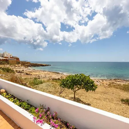Βίλα Majestic Oceanfront Retreat 4 Bedrooms Fantastic Frontline Location Direct Access To The Sea And Da