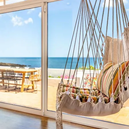 Βίλα Majestic Oceanfront Retreat 4 Bedrooms Fantastic Frontline Location Direct Access To The Sea And Da